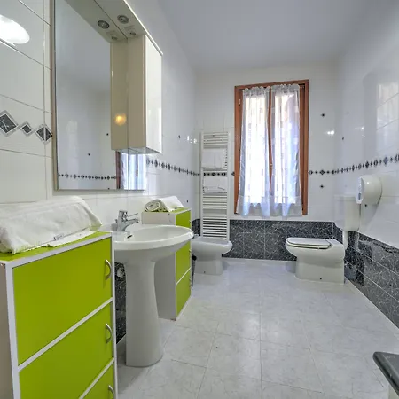 Residenza Briati 게스트하우스 3*